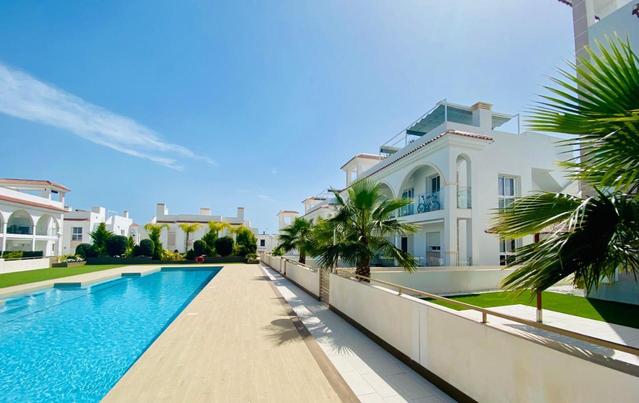 Fortuna Penthouse With Roof Terrace, Ac And Pool Rojales Exterior photo